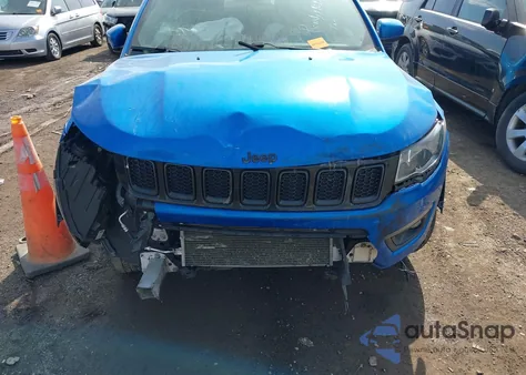 2019 Jeep Compass Latitude 4X4 from USA, damaged, VIN 3C4NJDBB9KT713896